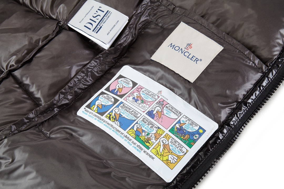 Moncler 蒙口 maya系列 漆面连帽羽绒服 马甲 保暖 外套 黑色 G20911A0015268950999