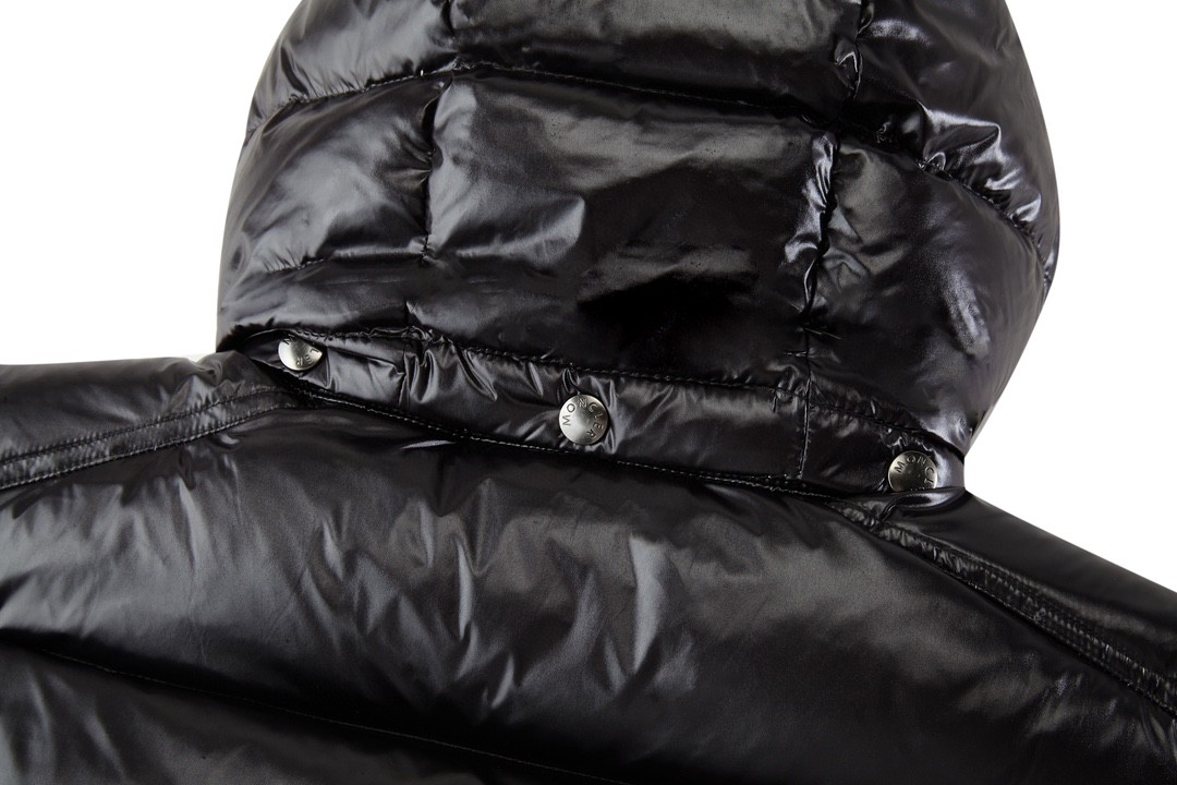 Moncler 蒙口 maya系列 漆面连帽羽绒服 马甲 保暖 外套 黑色 G20911A0015268950999