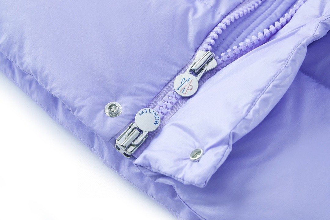 Moncler 蒙口 FW22 漆面拉链短款连帽羽绒服 保暖 外套 紫色 H20911A002565969T605