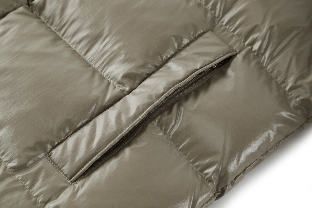 Moncler 蒙口 FW22 漆面拉链短款连帽羽绒服 保暖 外套 灰咖色 H20911A002565969T909