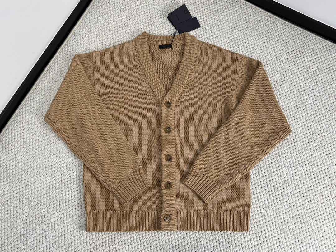 PRADA 普拉达 纯色V领开衫 毛衣 针织衫 长袖 秋冬款 棕色 P25L42-11CT-F0040-S-222