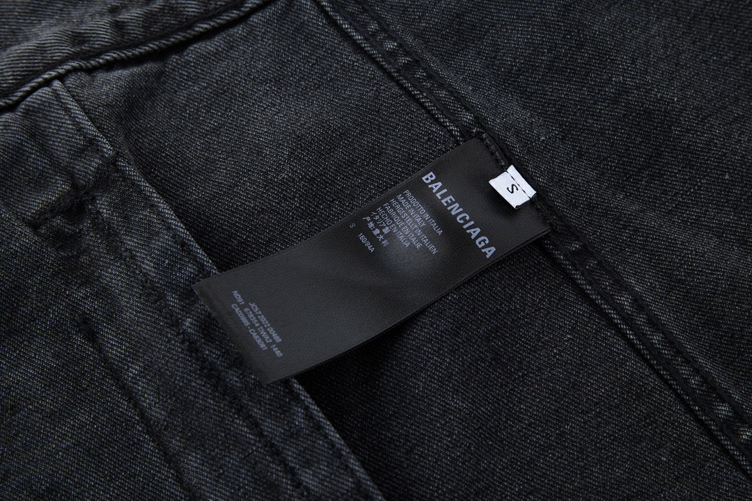 ]Balenciaga 巴黎世家 纯色落肩设计涂鸦夹克 牛仔外套 黑色 678354TIWA20114