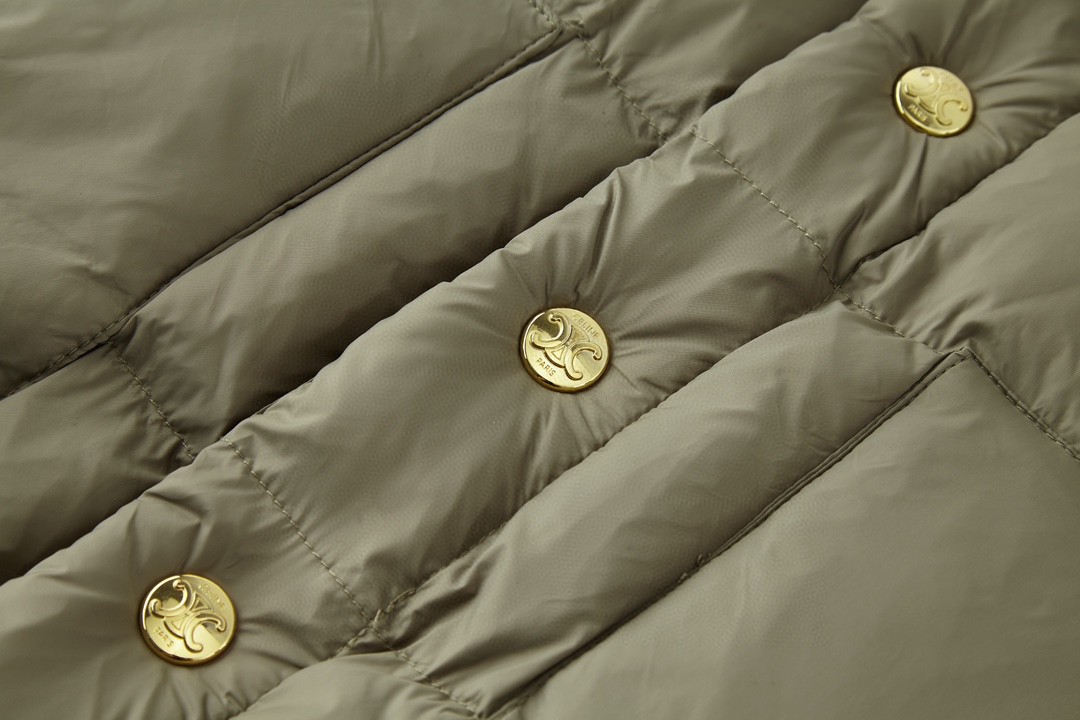 CELINE 赛琳 纯色 Logo 刺绣单排扣无袖马甲 外套 羽绒服 褐色 2W987906V-02KK