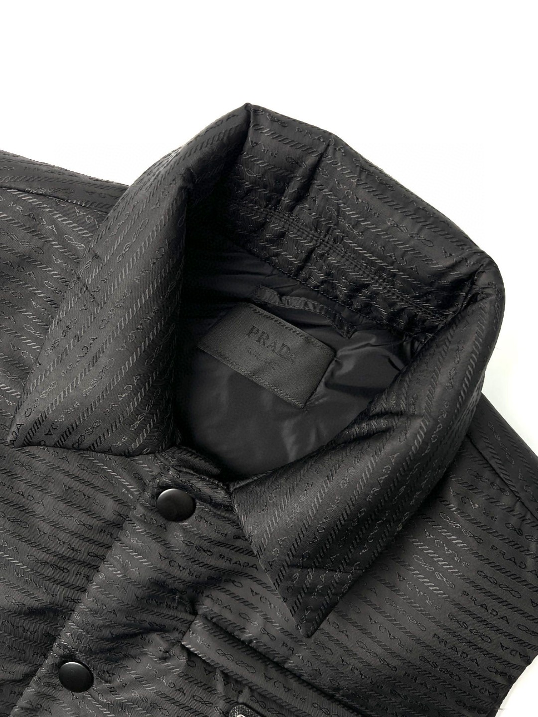 PRADA 普拉达 纯色徽标翻领马甲 棉服 无袖 男女同款 黑色 SGC058-11FC-F0002-S-221