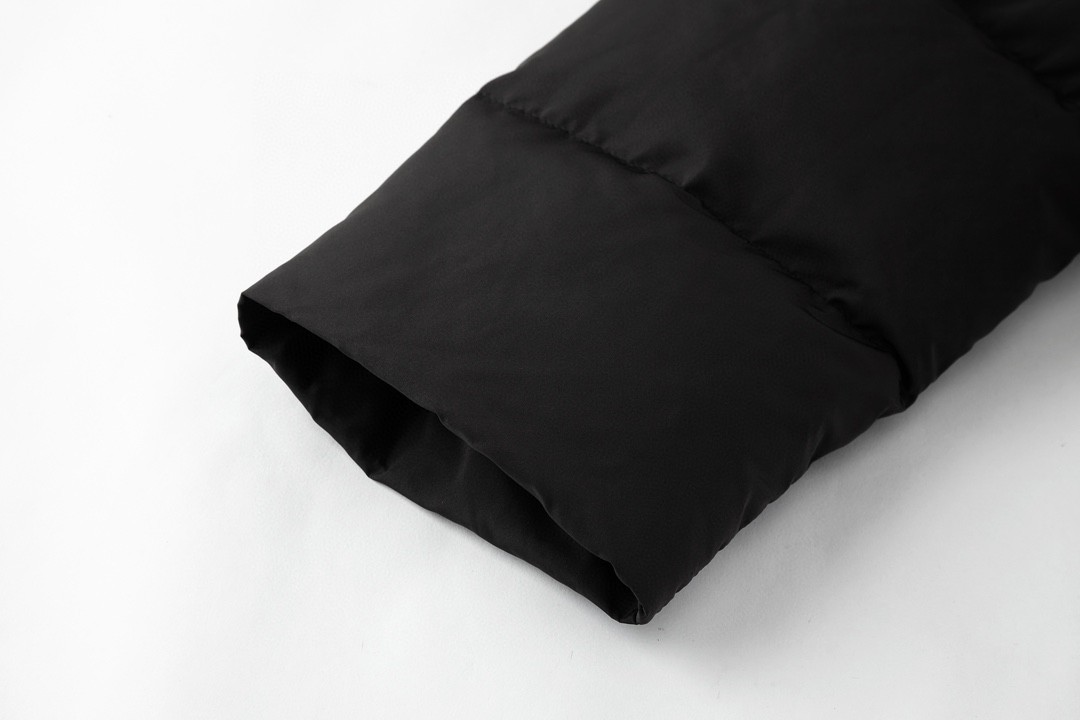 Balenciaga 巴黎世家 字母Logo印花立领夹克 棉服 外套 保暖 长袖 冬季 黑色 758046TYD361000