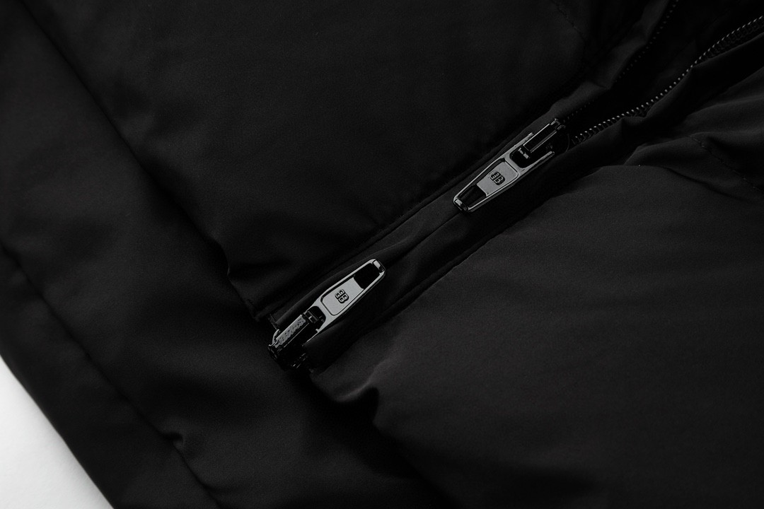 Balenciaga 巴黎世家 字母Logo印花立领夹克 棉服 外套 保暖 长袖 冬季 黑色 758046TYD361000