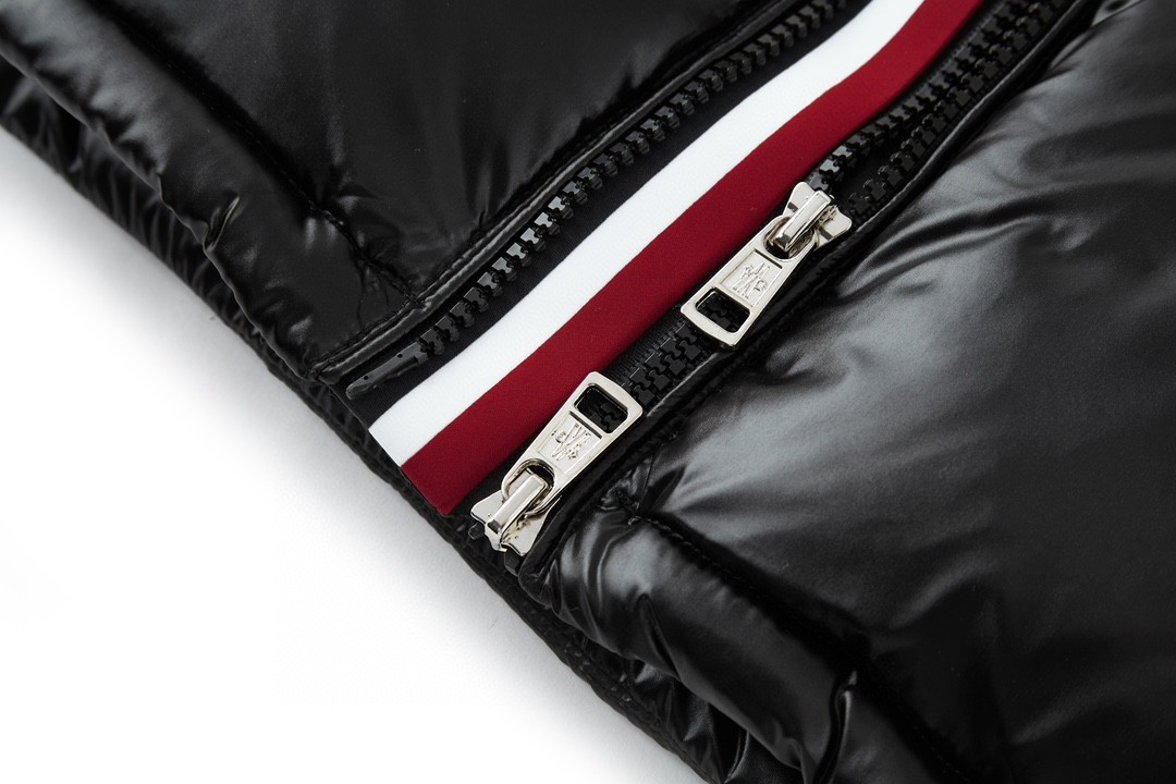 Moncler 蒙口 FW21 漆面拉链连帽羽绒服 保暖 外套 黑色 I20911A51X0068950999