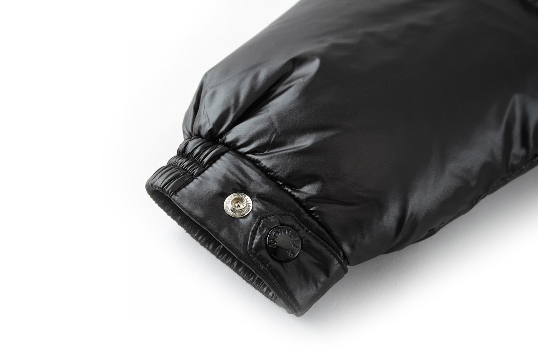 Moncler 蒙口 FW21 漆面拉链连帽羽绒服 保暖 外套 黑色 I20911A51X0068950999