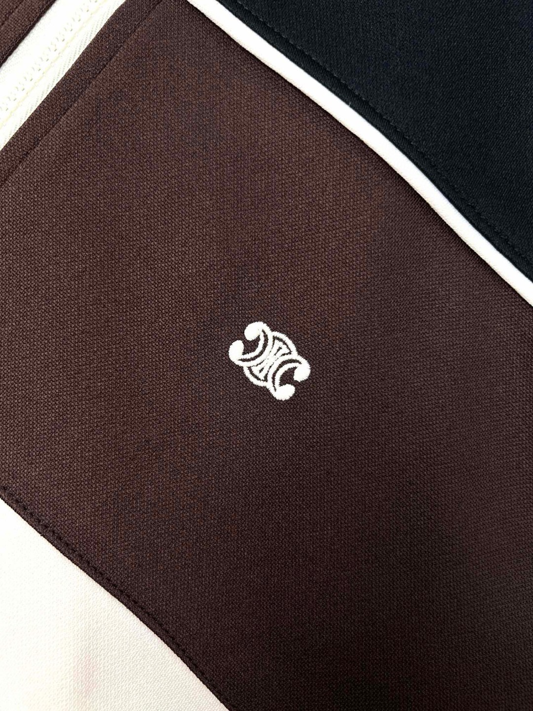 CELINE 赛琳 SS23拼色logo刺绣立领 夹克 外套 长袖 秋冬款 黑白红 2Y43C121O-01ZR