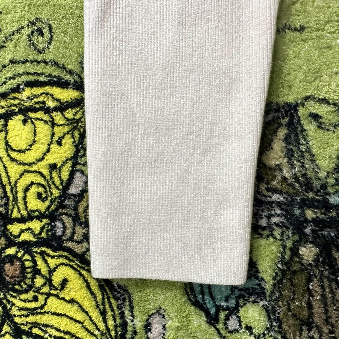 Loewe 罗意威 纯色后背浮雕抽绳连帽卫衣 开衫 短款 秋冬 白色 S359Y16K42-2100