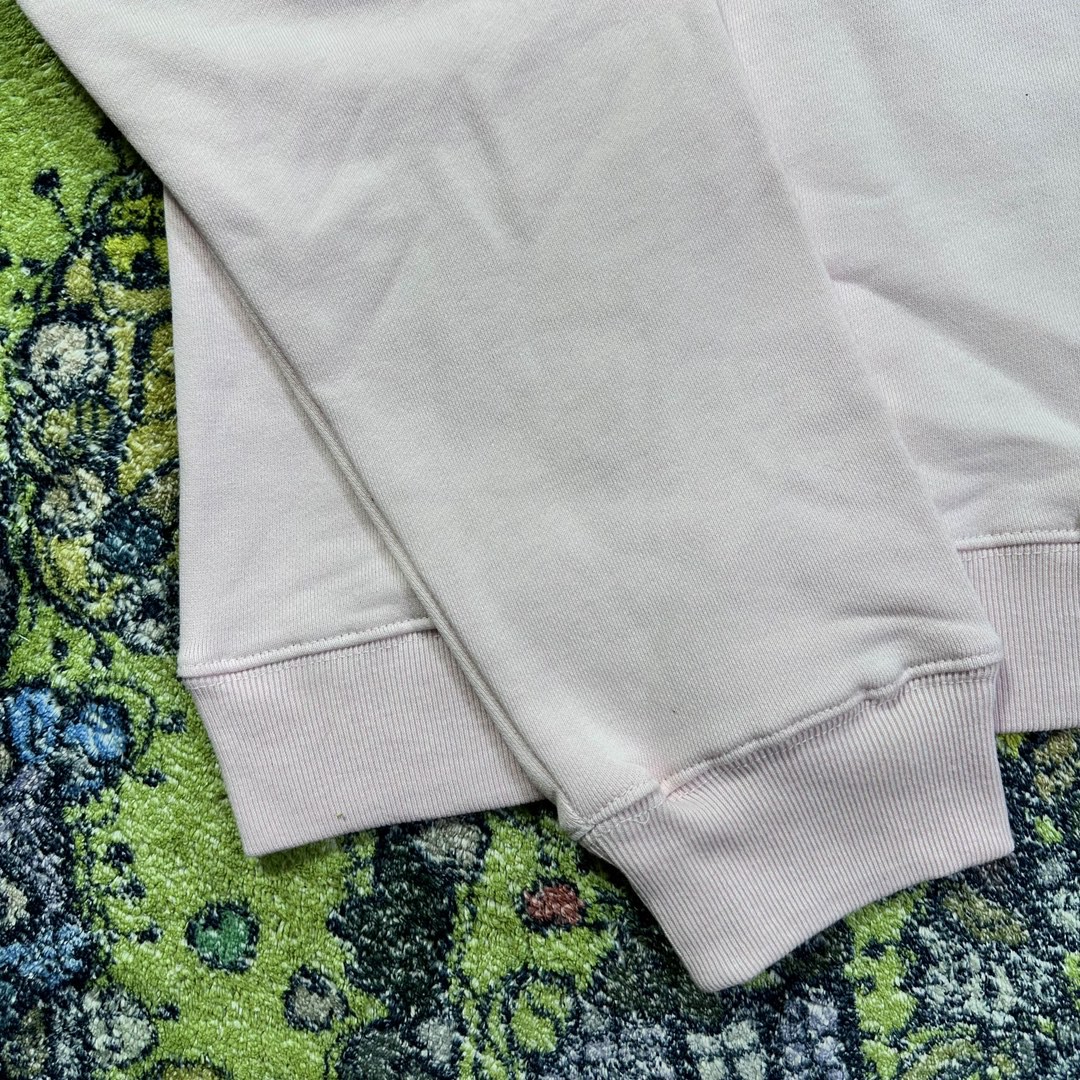 Loewe 罗意威 哈尔的移动城堡 联名款 小火焰刺绣拼皮口袋抽绳连帽卫衣 卫衣 秋冬 粉色 HB44Y24X04-2060