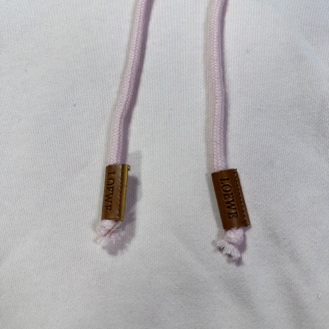 Loewe 罗意威 哈尔的移动城堡 联名款 小火焰刺绣拼皮口袋抽绳连帽卫衣 卫衣 秋冬 粉色 HB44Y24X04-2060