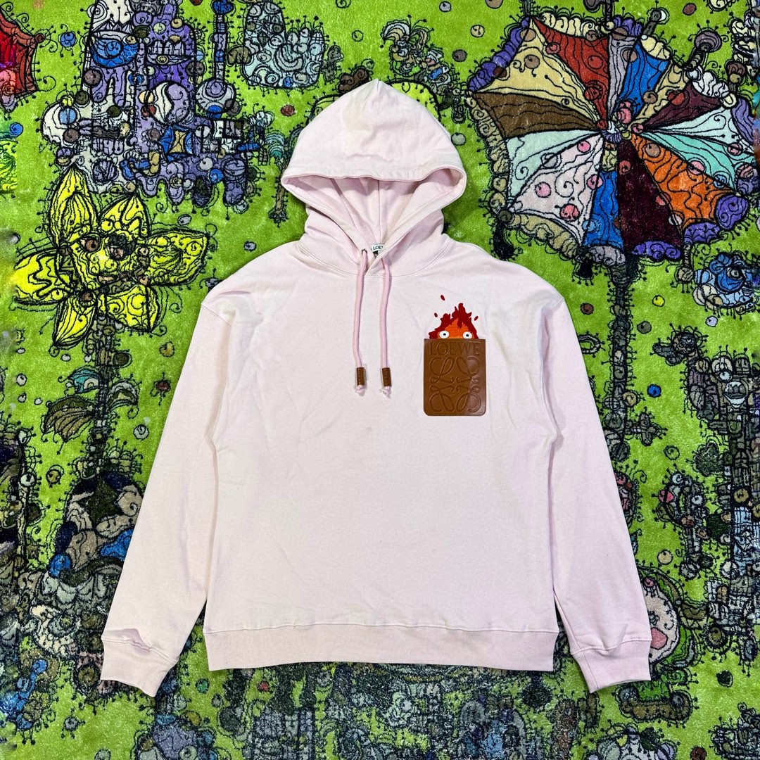 Loewe 罗意威 哈尔的移动城堡 联名款 小火焰刺绣拼皮口袋抽绳连帽卫衣 卫衣 秋冬 粉色 HB44Y24X04-2060