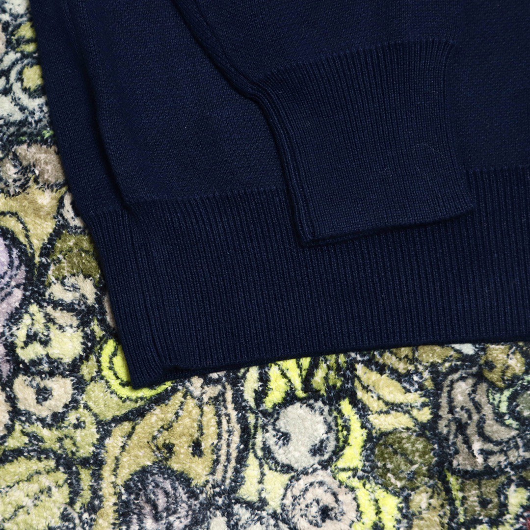 Loewe 罗意威 纯色爱心图案毛衣 羊毛衫 圆领 长袖 秋冬 蓝色 H526Y14KCJ-5110