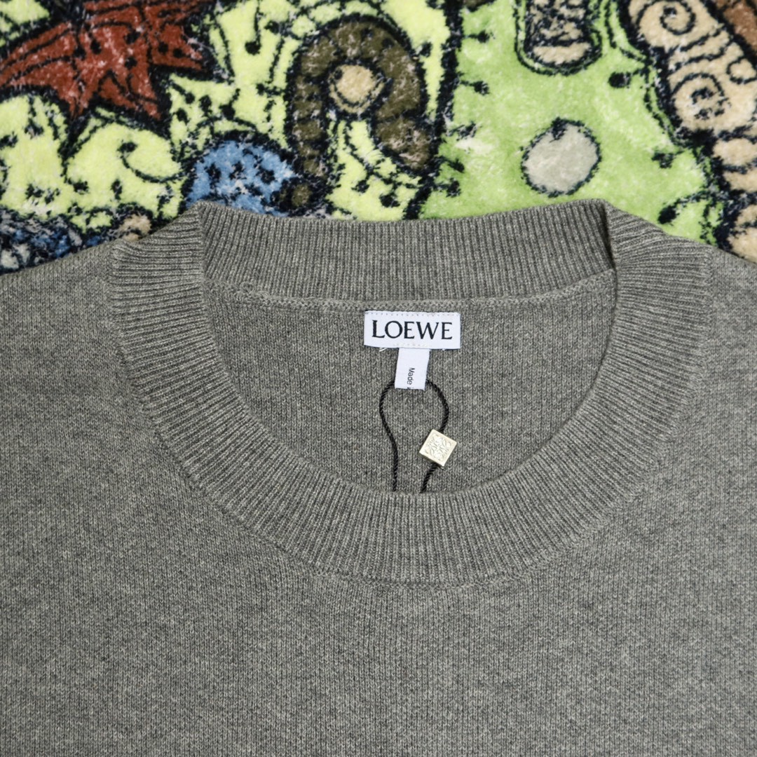 Loewe 罗意威 纯色爱心图案毛衣 羊毛衫 圆领 长袖 秋冬 麻灰色 