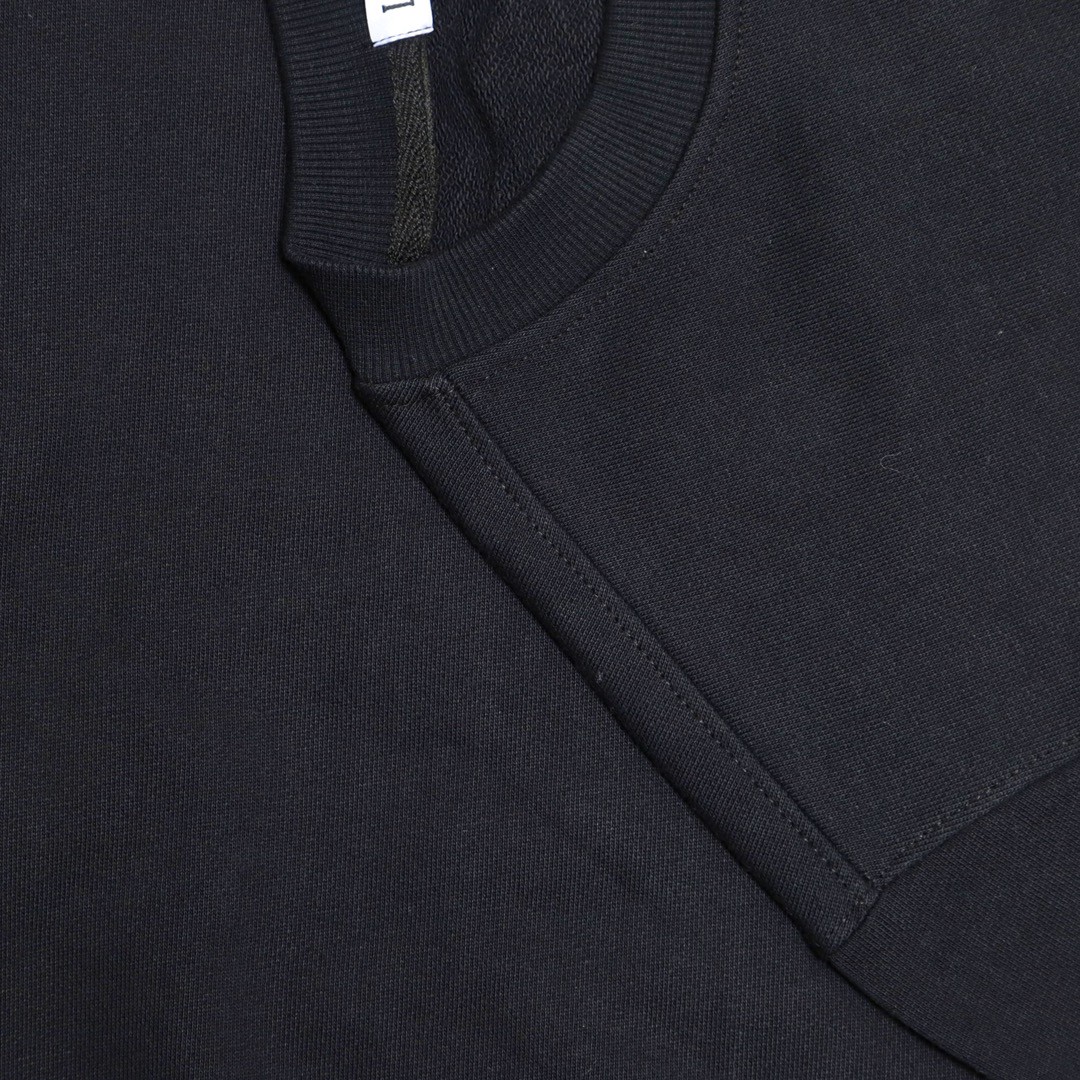 Loewe 罗意威 胸口字母印花卫衣 圆领 长袖 秋冬 黑色