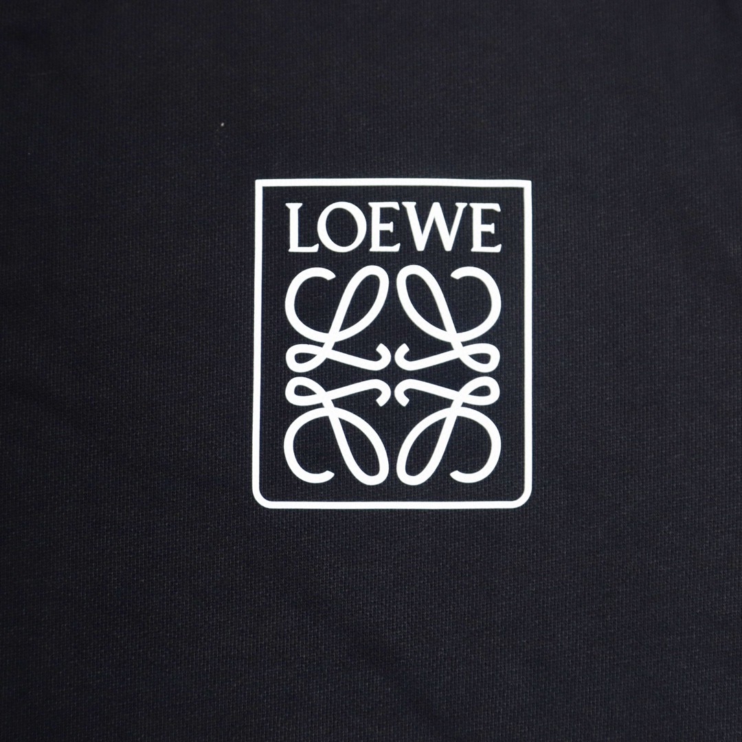 Loewe 罗意威 胸口字母印花卫衣 圆领 长袖 秋冬 黑色