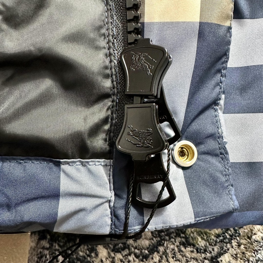 Burberry 巴宝莉 蓝色格纹连帽羽绒服 夹克 长袖 外套 冬款 蓝色