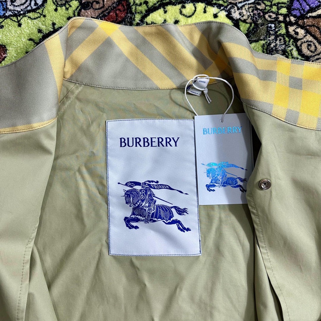 Burberry 巴宝莉 纯色暗扣衣领休闲风衣夹克 外套 长袖 秋冬款 米色 80774021