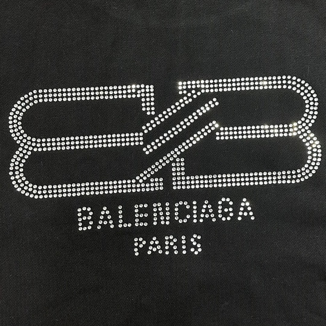Balenciaga 巴黎世家 水钻字母logo图案 圆领卫衣 长袖 秋冬 男女同款 黑色