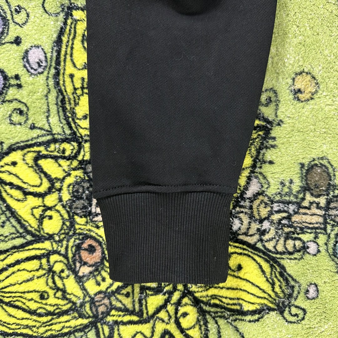 Balenciaga 巴黎世家 水钻字母logo图案 圆领卫衣 长袖 秋冬 男女同款 黑色