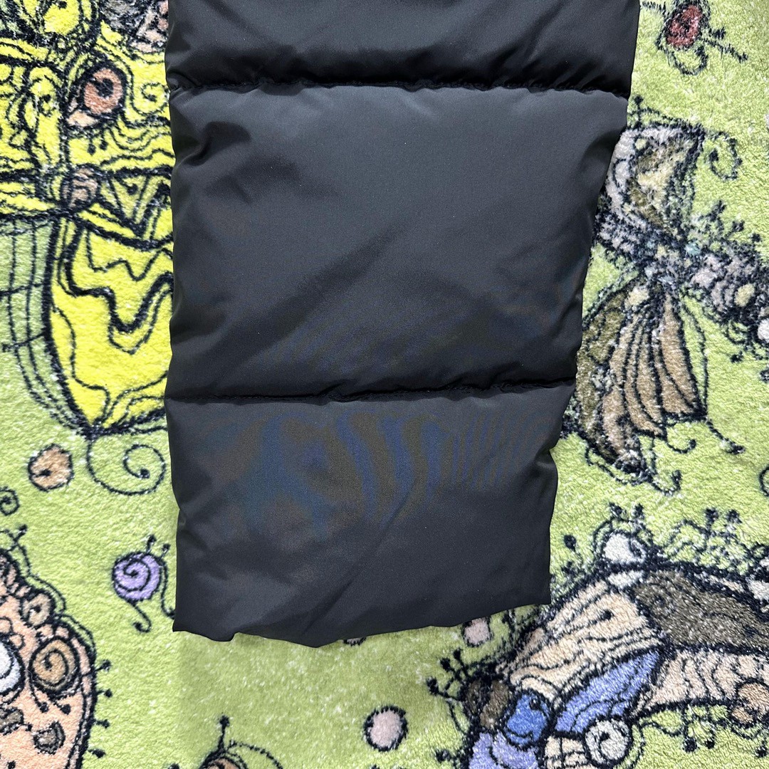 Balenciaga 巴黎世家 字母logo印花 羽绒服 外套 保暖 长袖 黑色 758046TYD361000