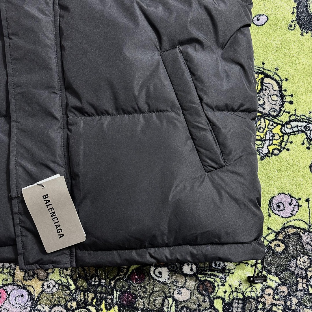 Balenciaga 巴黎世家 刺绣字母logo立领马甲 羽绒服 外套 保暖 黑色 