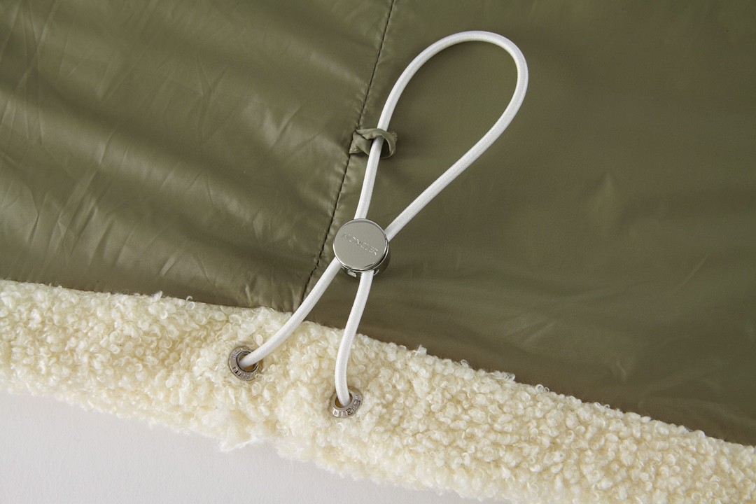 Moncler 蒙口 拼接羊羔毛立领拉链羽绒服 保暖 外套 白绿色