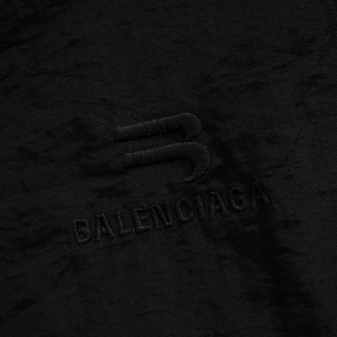 Balenciaga 巴黎世家 Minimal Tracksuit 纯色高立领垫肩夹克 棒球服 长袖 外套 秋冬 黑色 746473TMO171000