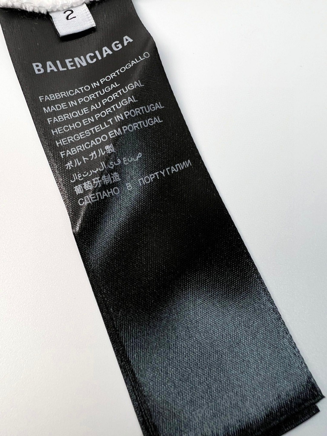 Balenciaga 巴黎世家 破坏设计领口铆钉套头卫衣 长袖 秋冬 白色