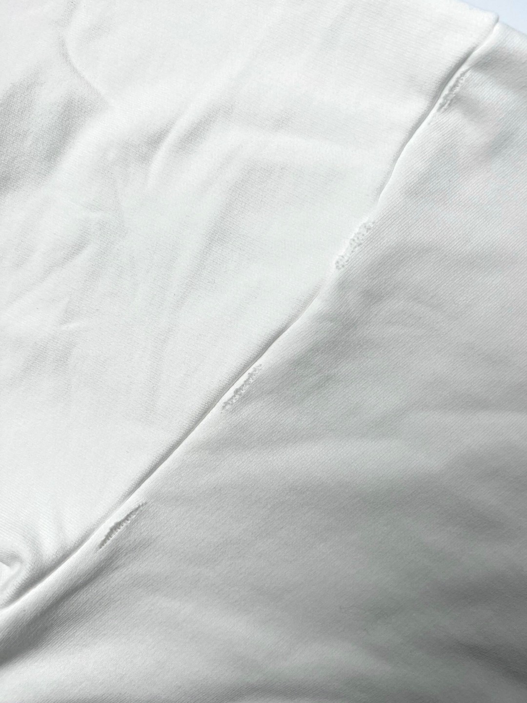 Balenciaga 巴黎世家 破坏设计领口铆钉套头卫衣 长袖 秋冬 白色