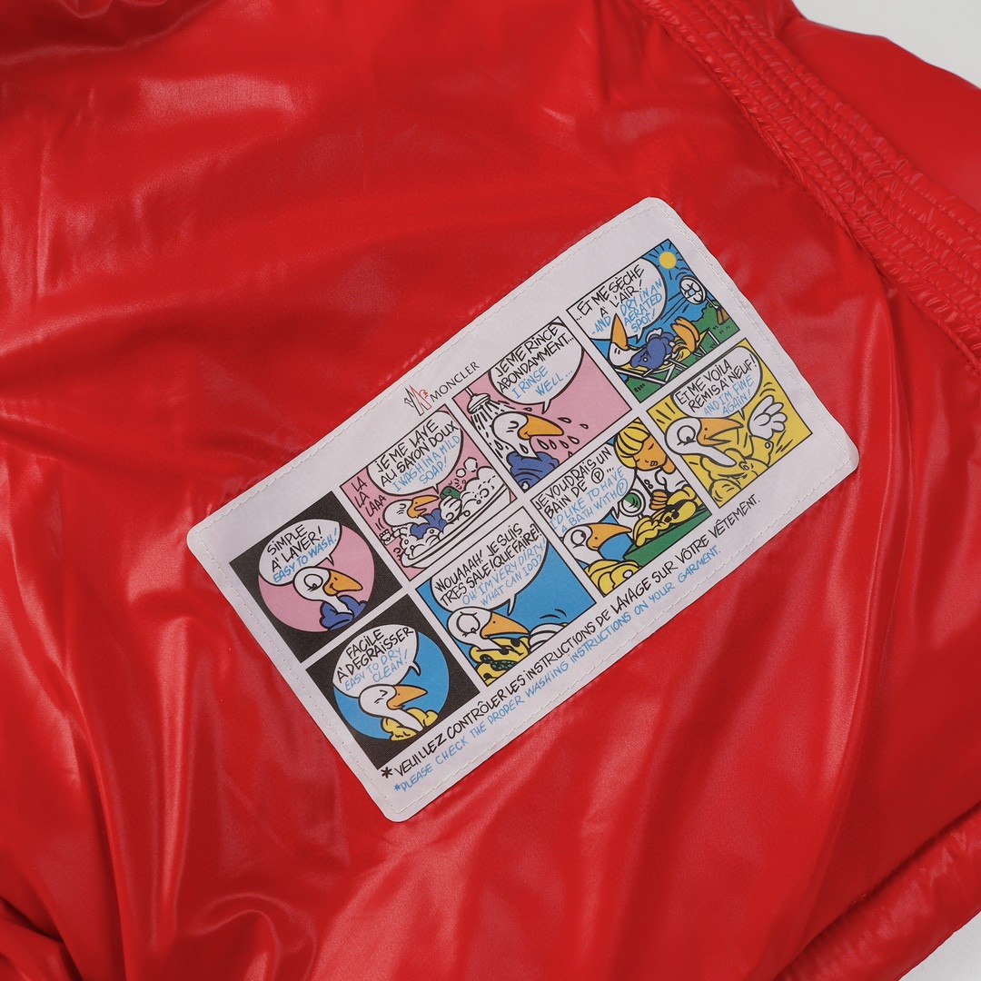 Moncler 蒙口 纯色袖子口袋徽标拉链羽绒服 保暖 外套 红色 
