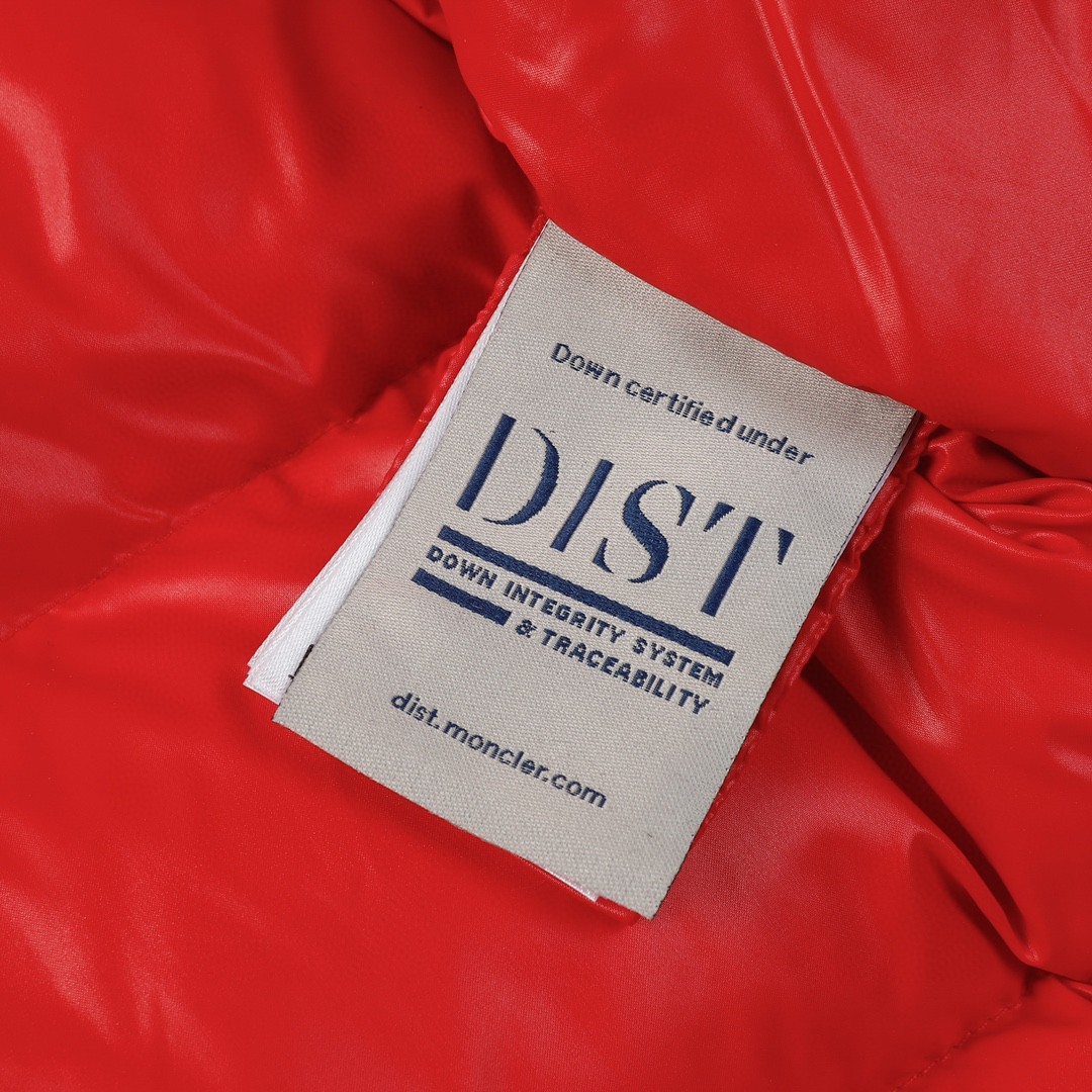 Moncler 蒙口 纯色袖子口袋徽标拉链羽绒服 保暖 外套 红色 