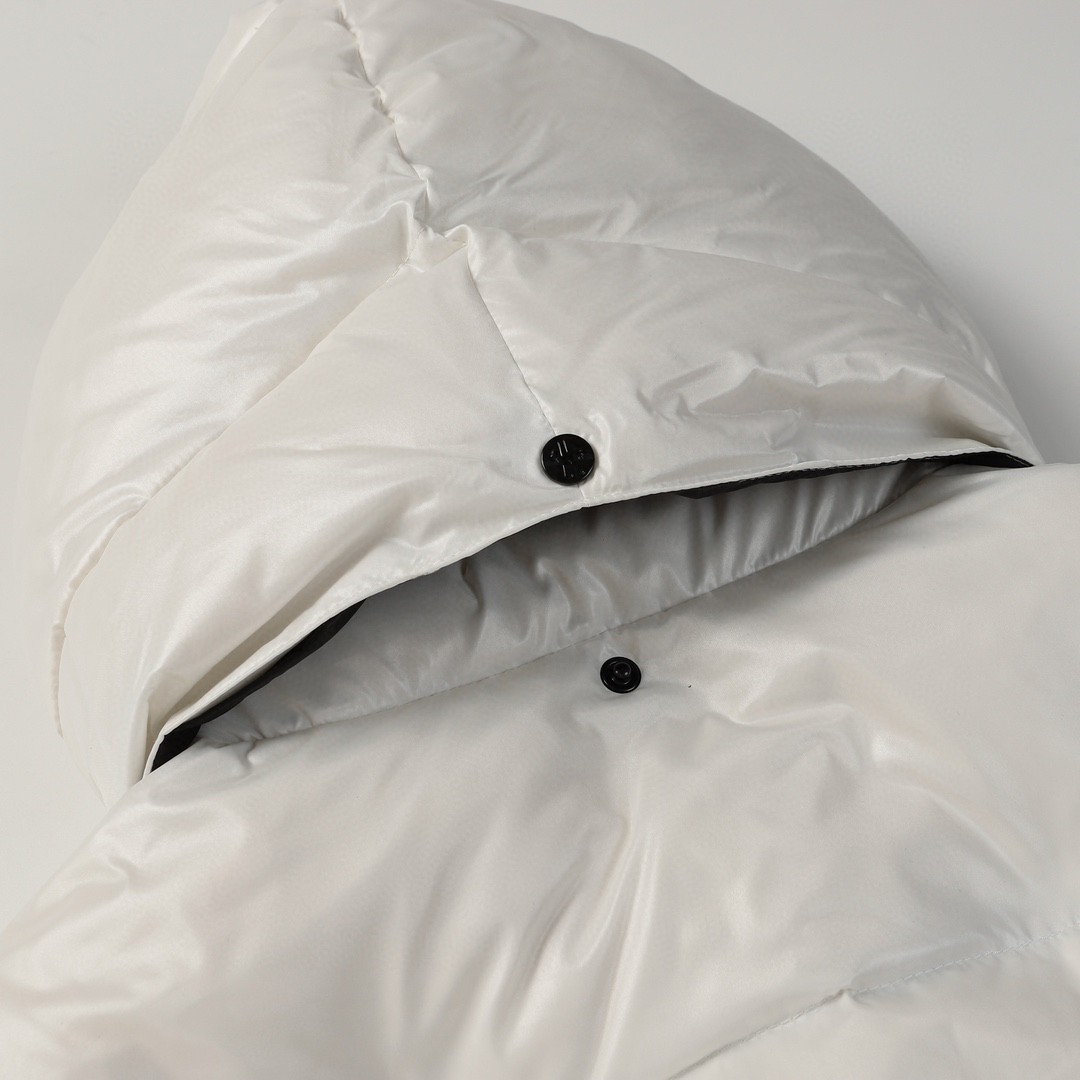 Moncler 蒙口 FRGMT 藤原浩 联名款 大口袋字母Logo羽绒服 保暖 外套 白色 I209U1A00019M3078032 