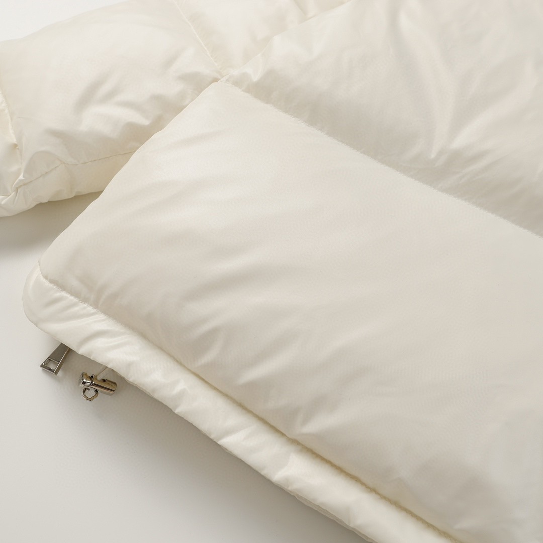 Moncler 蒙口 FW22 Glorietes 纯色Logo贴标连帽羽绒服 短款 保暖 外套 白色 H20931A0015068950034