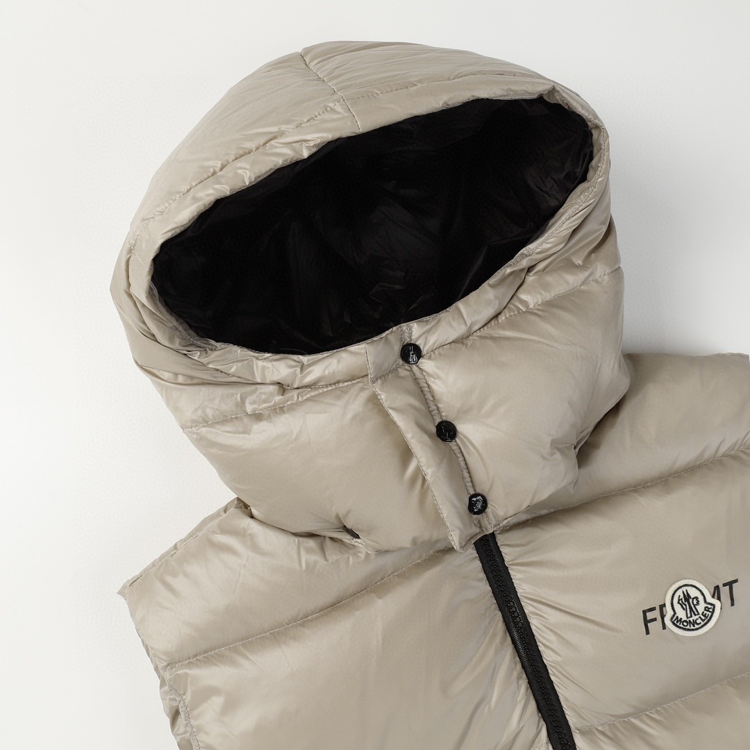 Moncler 蒙口 FRGMT 藤原浩 联名款 字母Logo连帽拉链羽绒服 马甲 保暖 外套 棕色 I209U1A00009M3078208