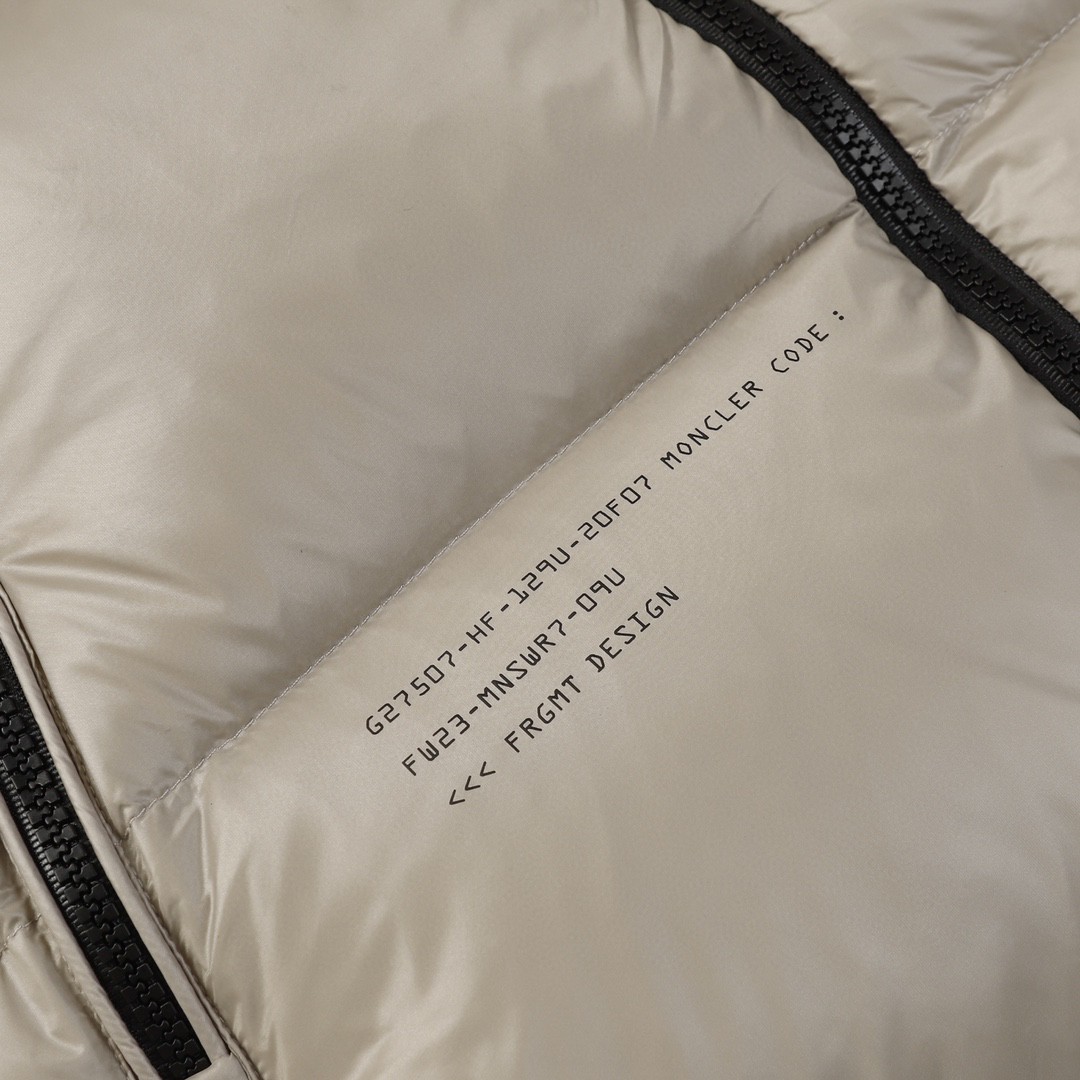 Moncler 蒙口 FRGMT 藤原浩 联名款 字母Logo连帽拉链羽绒服 马甲 保暖 外套 棕色 I209U1A00009M3078208