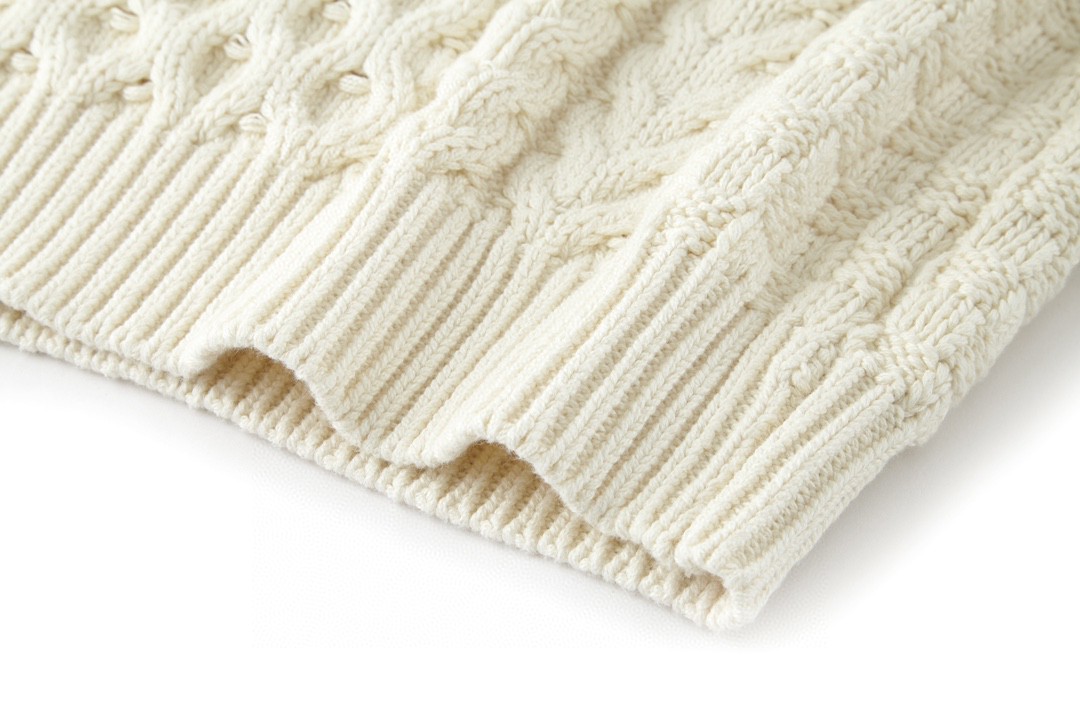 Givenchy 纪梵希 浮雕4G粗针毛衣 圆领 套头 长袖 秋冬款 米白色 