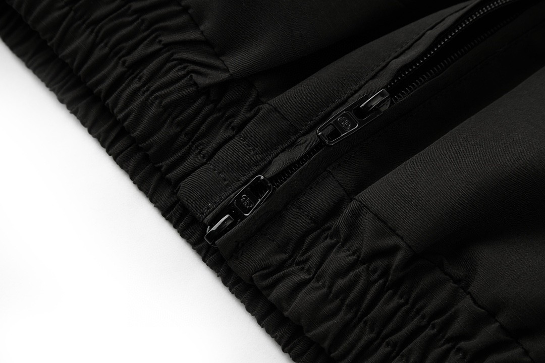 Balenciaga 巴黎世家 纯色字母双环印花 夹克 棉服 外套 长袖 保暖 黑色