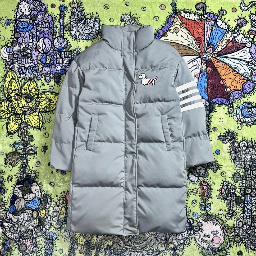 Thom Browne 经典四杠刺绣小钩图案长款羽绒服 长袖 保暖 灰色