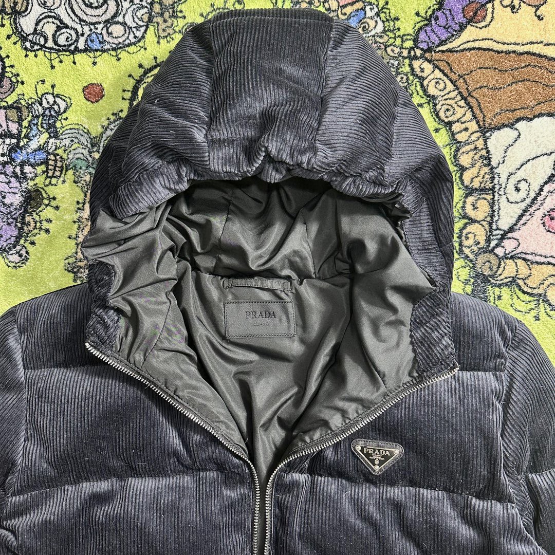 PRADA 普拉达 纯色灯芯绒连帽羽绒服 夹克 外套 保暖 冬款 孔雀绿 SGC072-1RL7-F0SVF-S-221