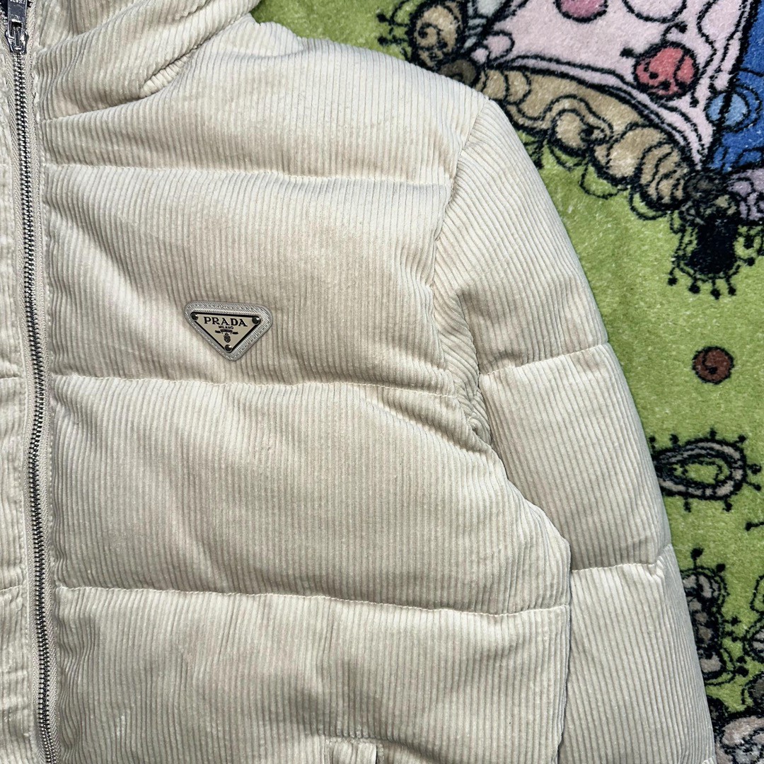 PRADA 普拉达 纯色灯芯绒连帽羽绒服 夹克 外套 保暖 冬款 米色 SGC072-1RL7-F0K74-S-232