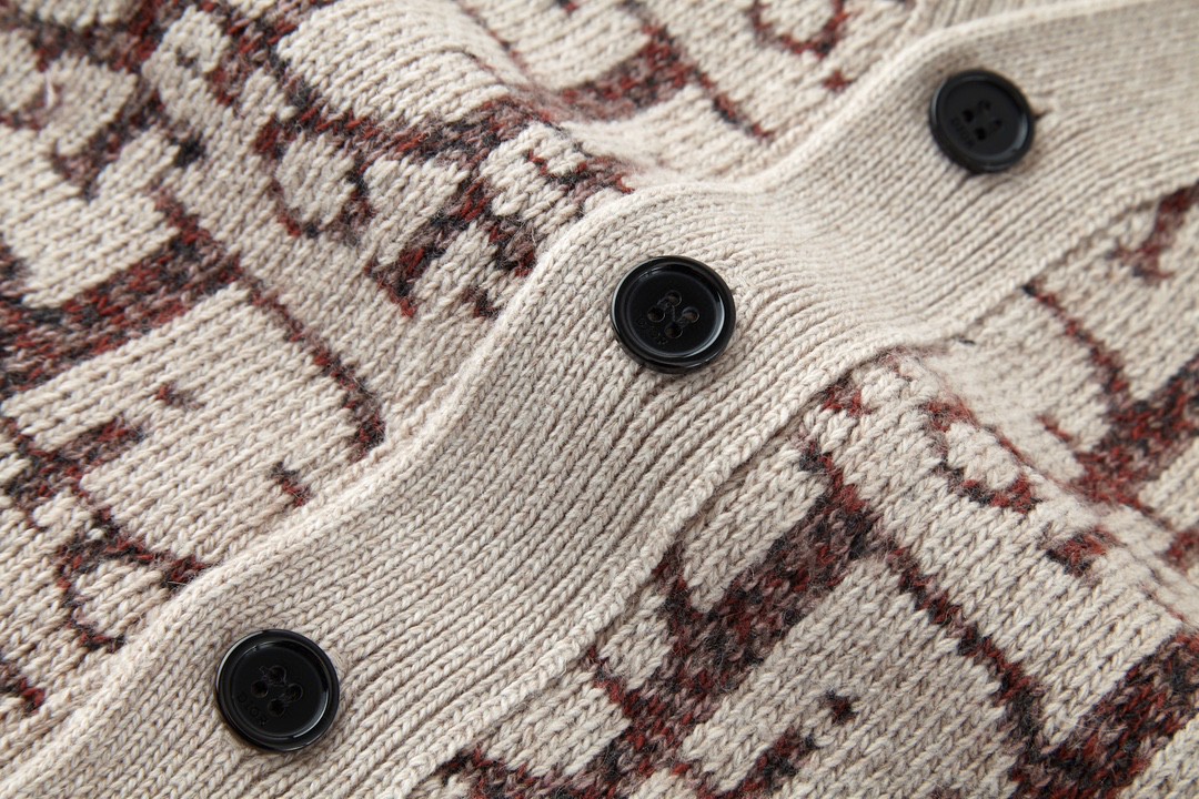 DIOR 迪奥 FW22 Logo图案满印V领针织衫 开衫 毛衣 长袖 棕色