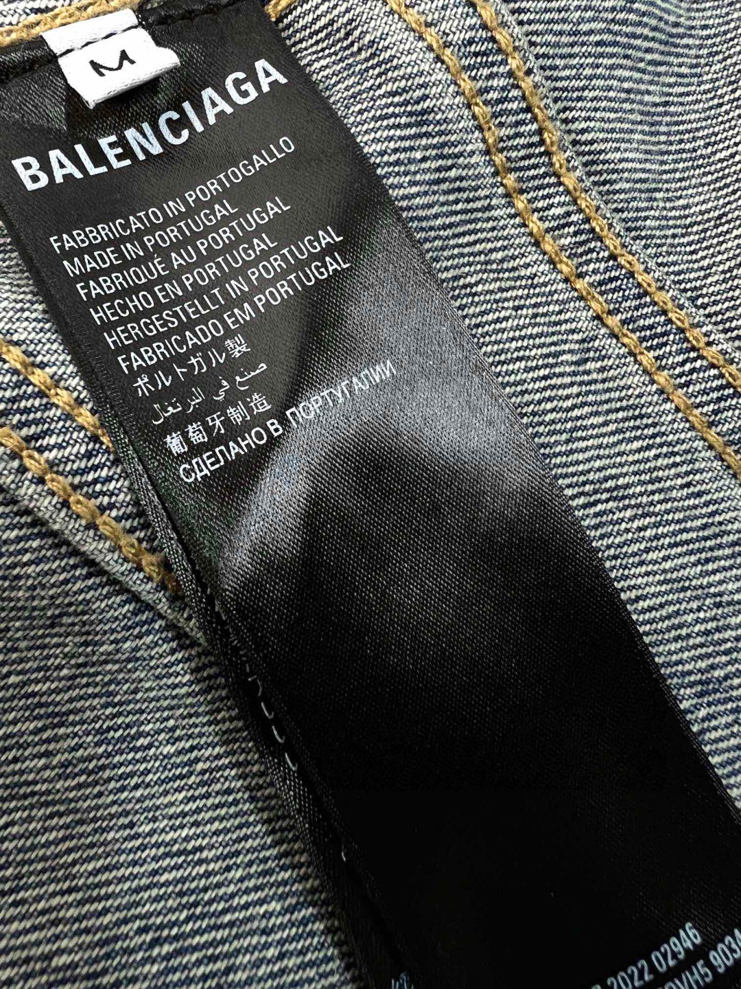 Balenciaga 巴黎世家 不规则设计连帽牛仔外套 牛仔衣 夹克 秋冬 蓝色 702435TNW014012
