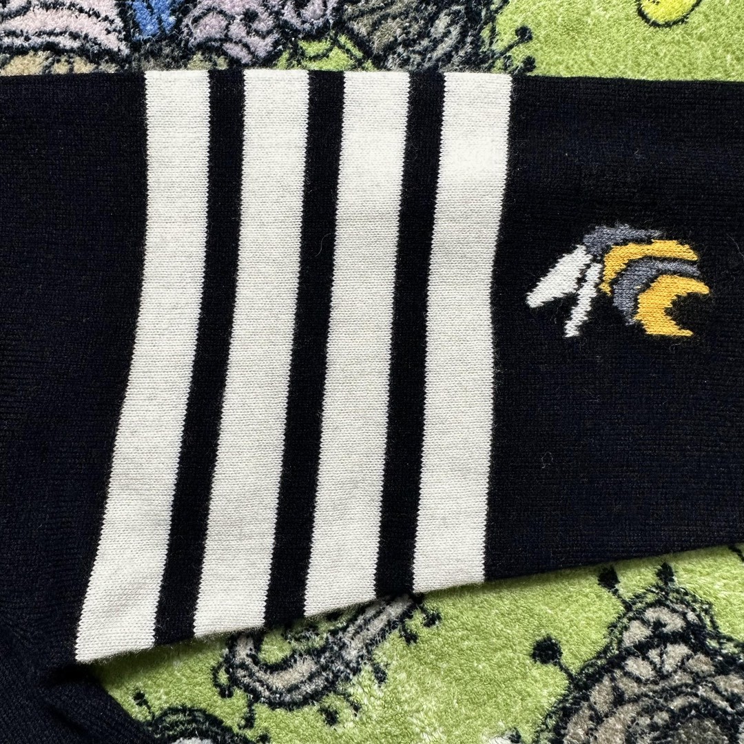 Thom Browne SS23 蜜蜂小鸟图案圆领毛衣 套头 长袖 秋冬款 海军蓝 MKA444A-Y1002-415
