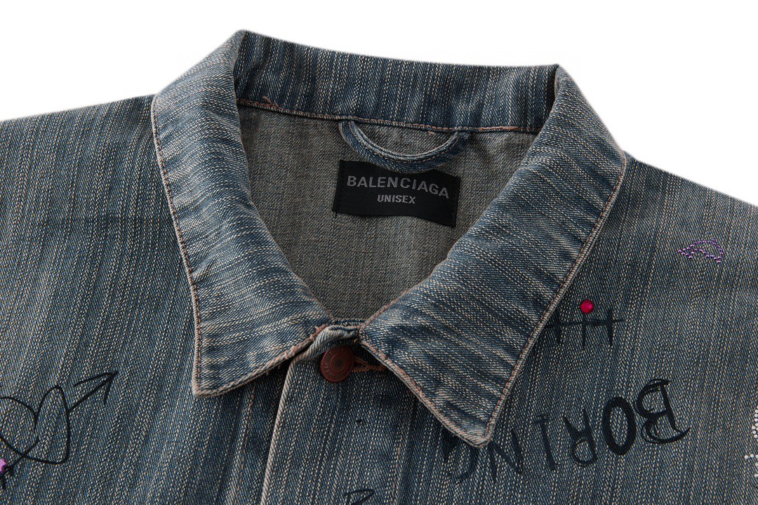 Balenciaga 巴黎世家 做旧水钻破洞涂鸦 牛仔外套 牛仔衣 夹克 秋冬 蓝色 721708TOW664036