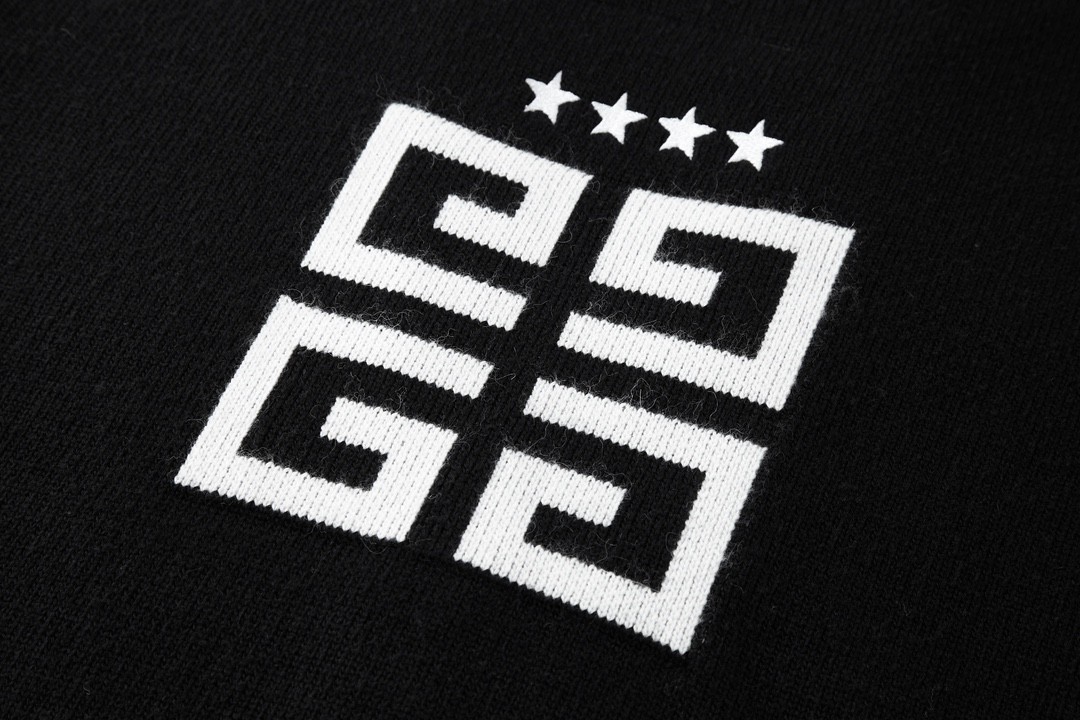 Givenchy 纪梵希 V领单排扣破洞羊毛开衫 毛衣 长袖 秋冬款 黑色 BM90NU4ZH6004