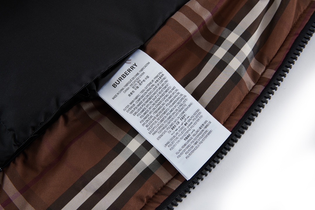 Burberry 巴宝莉 刺绣战马橡树叶立领羽绒服 夹克 长袖 外套 冬款 深棕色 80727911