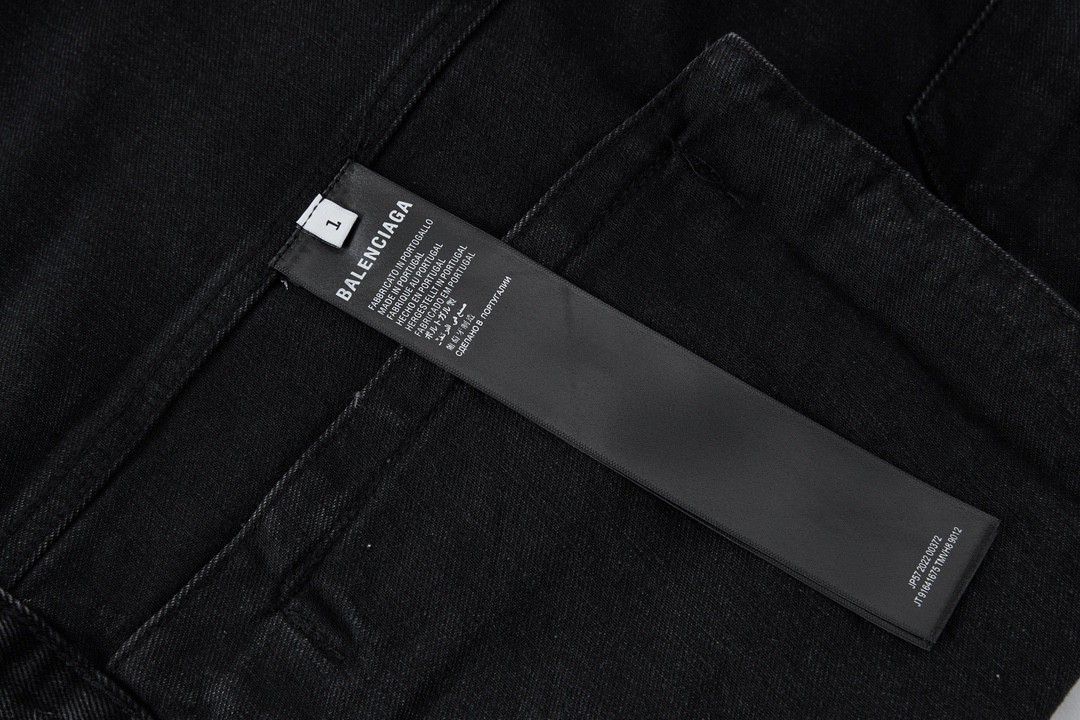 Balenciaga 巴黎世家 尺码标识牛仔外套 夹克 长袖 秋冬 黑色 蓝色 767947TNW111672