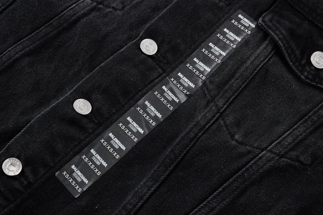 Balenciaga 巴黎世家 尺码标识牛仔外套 夹克 长袖 秋冬 黑色 蓝色 767947TNW111672